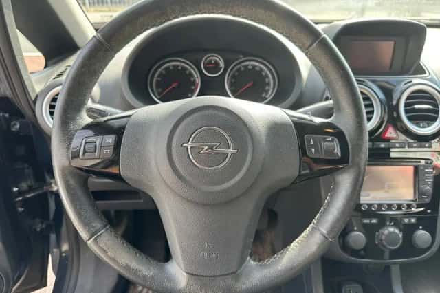 Opel Corsa (2014) thumbnail 5
