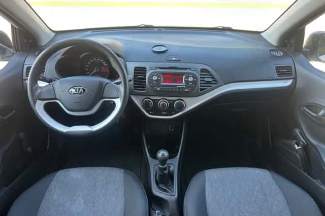 Kia Picanto (2013) thumbnail 3