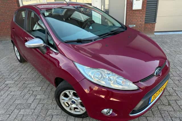 Ford Fiesta (2009) thumbnail 1