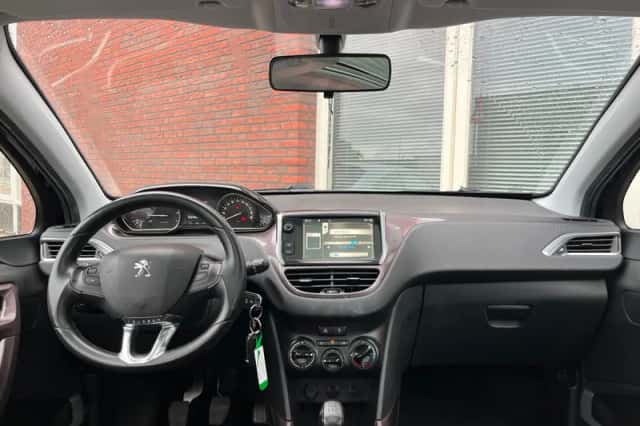 Peugeot 2008 (2014) thumbnail 3