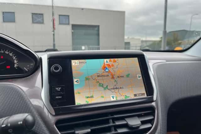 Peugeot 2008 (2014) thumbnail 5