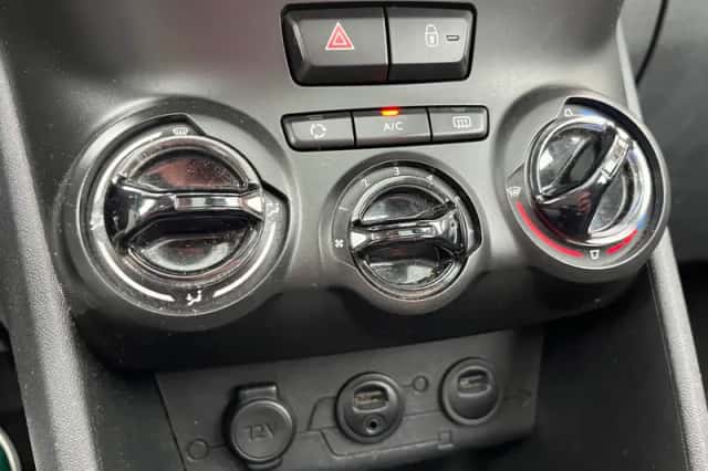 Peugeot 2008 (2014) thumbnail 6