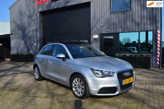 Audi A1 (2013) thumbnail 2