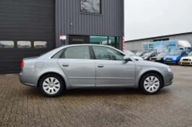 Audi A4 (2007) thumbnail 6