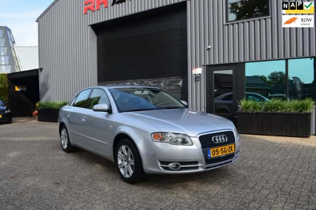 Audi A4 (2006) thumbnail 2
