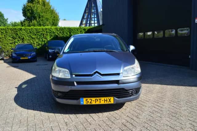 Citroën C4 (2004) thumbnail 3