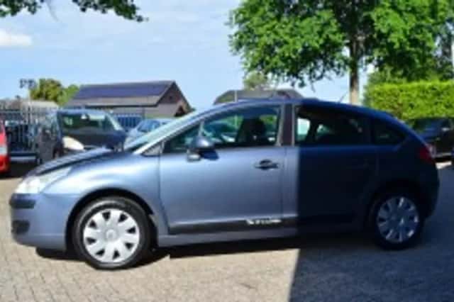 Citroën C4 (2004) thumbnail 4