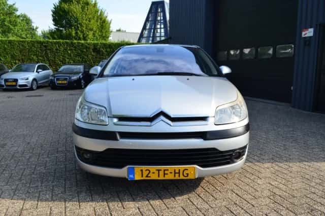 Citroën C4 (2006) thumbnail 2