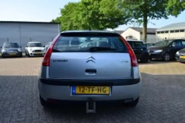 Citroën C4 (2006) thumbnail 5