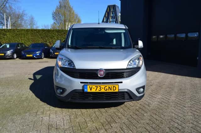 Fiat Doblò (2017) thumbnail 3
