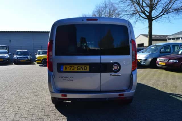 Fiat Doblò (2017) thumbnail 5