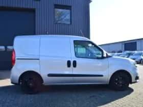 Fiat Doblò (2017) thumbnail 6