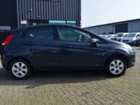 Ford Fiesta (2012) thumbnail 6