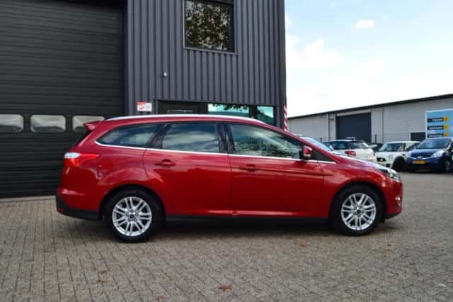 Ford Focus (2013) thumbnail 6