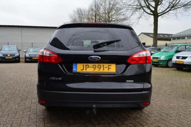 Ford Focus (2014) thumbnail 5