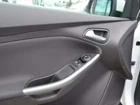 Ford Focus thumbnail 21