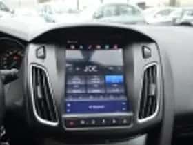 Ford Focus thumbnail 35