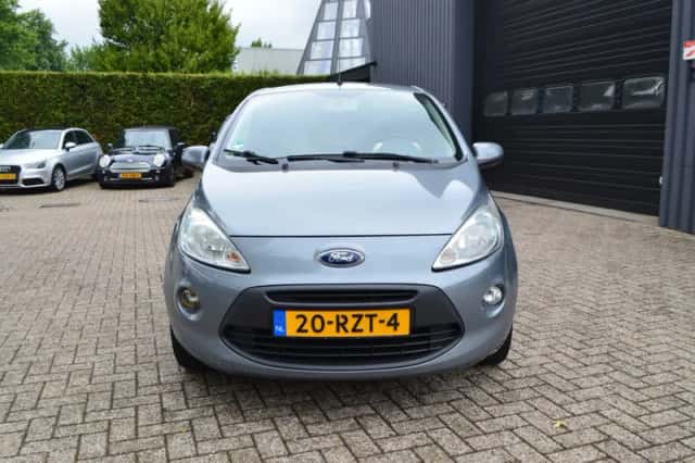 Ford Ka (2011) thumbnail 3
