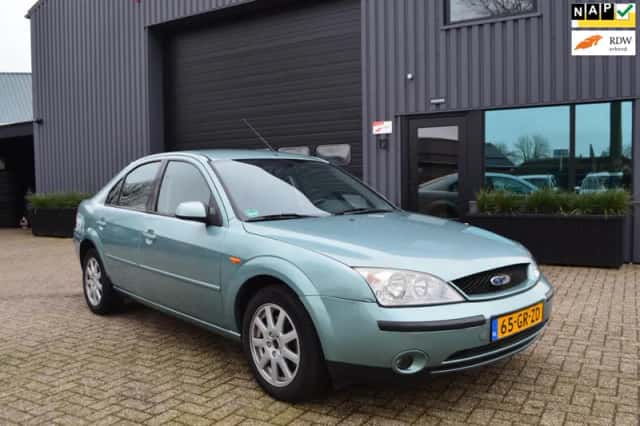 Ford Mondeo (2001) thumbnail 2