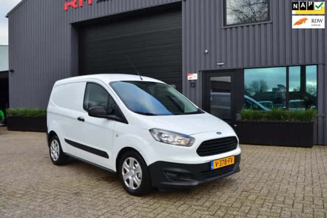 Ford Transit (2017) thumbnail 2