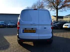 Ford Courier thumbnail 41