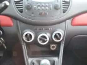 Hyundai i10 thumbnail 32