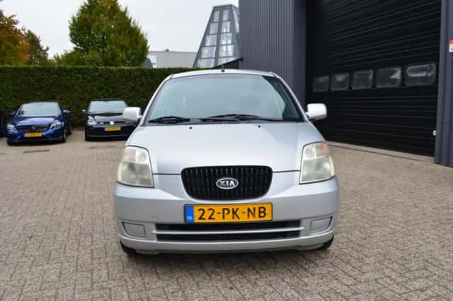 Kia Picanto (2004) thumbnail 3