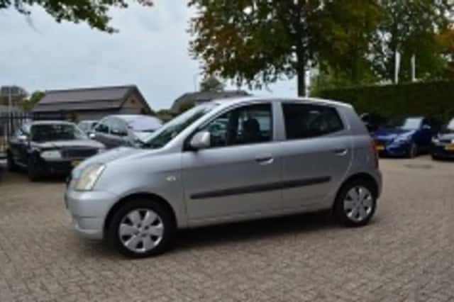Kia Picanto (2004) thumbnail 4
