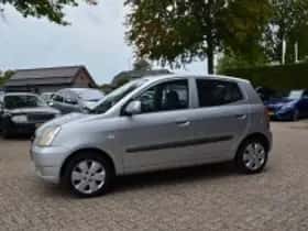 Kia Picanto (2004) thumbnail 4