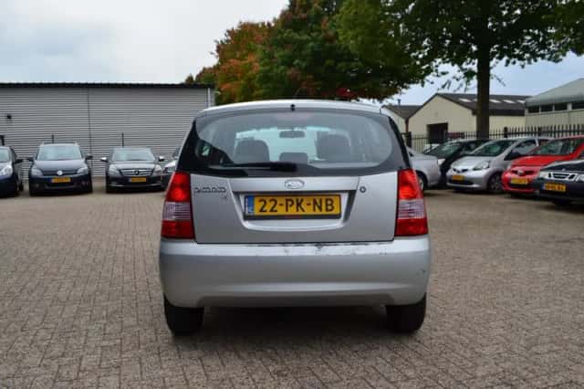 Kia Picanto (2004) thumbnail 5