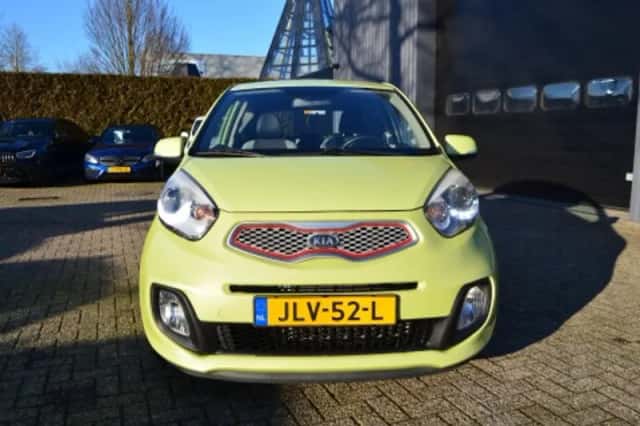 Kia Picanto (2012) thumbnail 3
