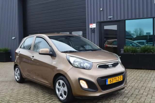Kia Picanto (2012) thumbnail 1