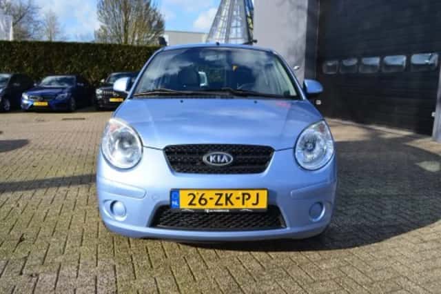 Kia Picanto (2008) thumbnail 3