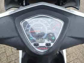 Kymco 125 thumbnail 14