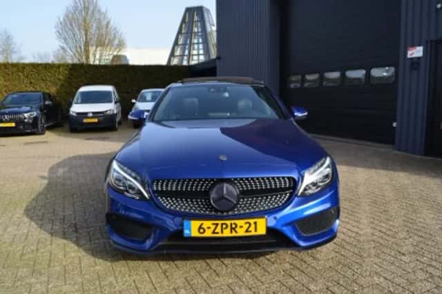 Mercedes-Benz C-Klasse (2015) thumbnail 3