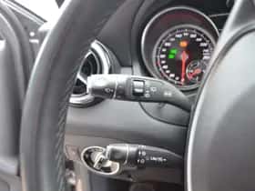 Mercedes-Benz GLA thumbnail 24