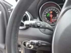 Mercedes-Benz GLA thumbnail 44