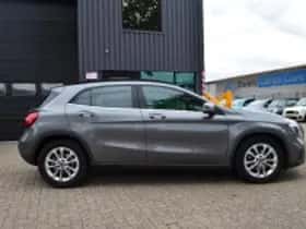 Mercedes-Benz GLA thumbnail 6