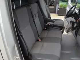 Mercedes-Benz Sprinter (2013) thumbnail 16