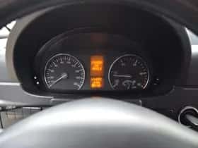 Mercedes-Benz Sprinter (2013) thumbnail 17