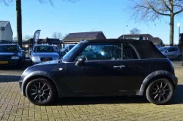 MINI Cooper (2006) thumbnail 4