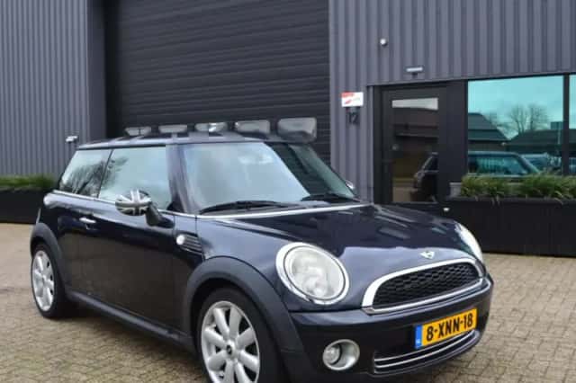 MINI Mini (2007) thumbnail 1