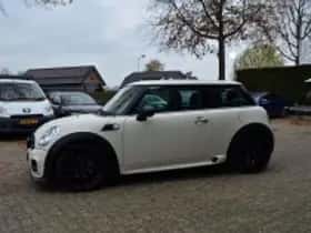 MINI Mini (2011) thumbnail 4