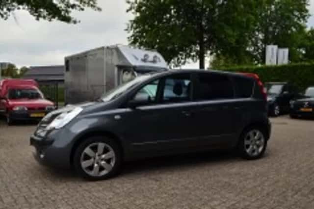 Nissan Note (2006) thumbnail 4