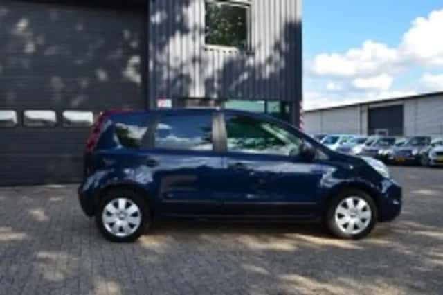 Nissan Note (2009) thumbnail 6