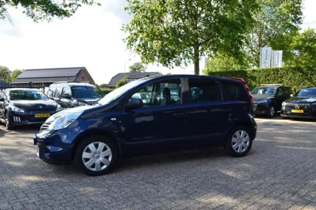 Nissan Note (2009) thumbnail 4