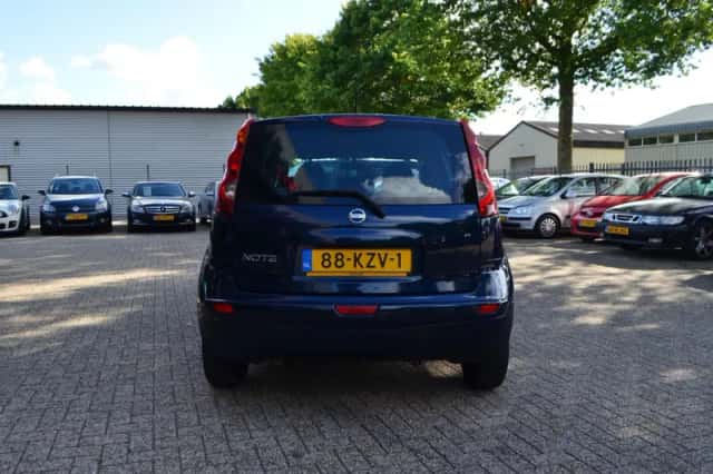 Nissan Note (2009) thumbnail 5