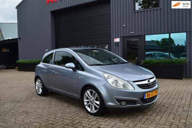 Opel Corsa (2008) thumbnail 2