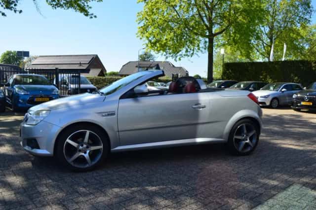 Opel Tigra (2009) thumbnail 4