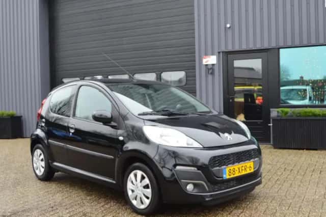 Peugeot 107 (2012) thumbnail 1